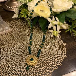 Indian emerald necklace